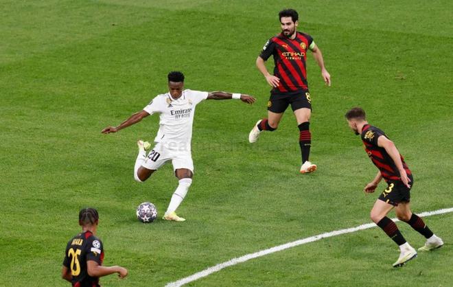 时不恋战 时不恋战